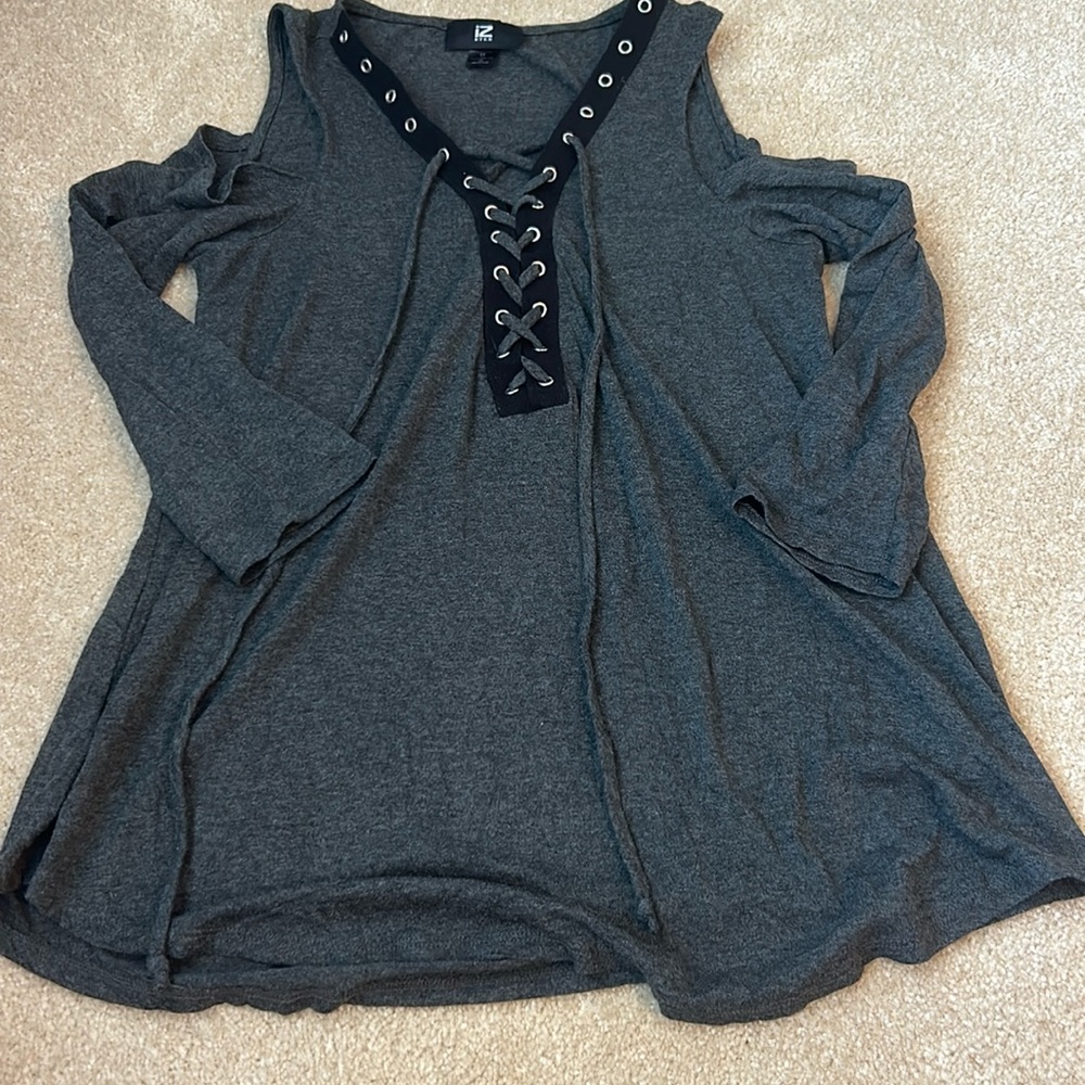 Long sleeve tee